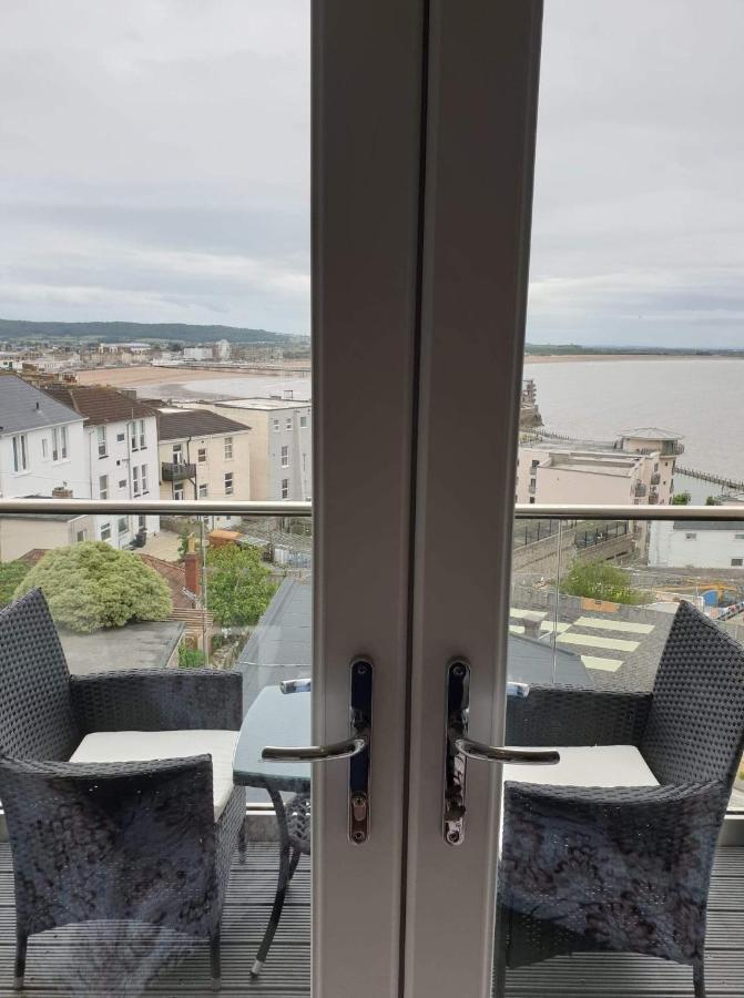 Modern With Stunning Sea View Weston-super-Mare