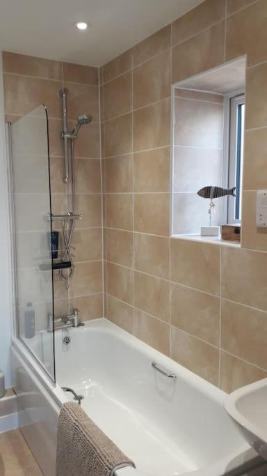 Modern With Stunning Sea View * Weston-super-Mare